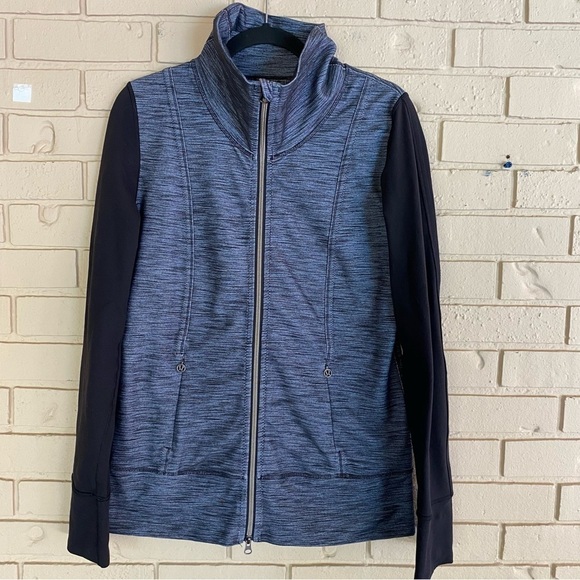 Lululemon Jacket Womens 10 Daily Yoga Gray Coco Pique Black Full Zip Mock Neck - Picture 1 of 7